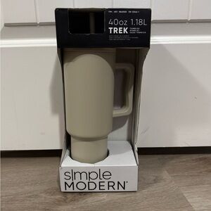 Simple Modern Trek 40oz Cream Insulated Tumbler With Handle